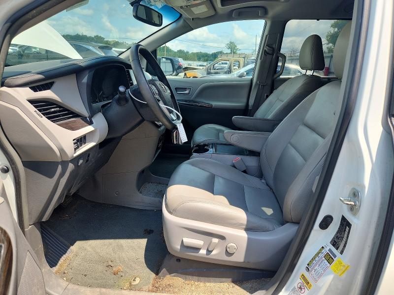 Photo 7 from auction – 2017 TOYOTA SIENNA with VIN 5TDDZ3DC7HS176730