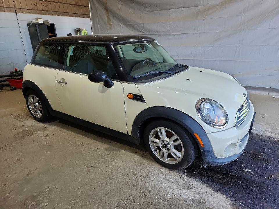 Photo 4 from auction – 2013 MINI COOPER with VIN WMWSU3C55DT680016