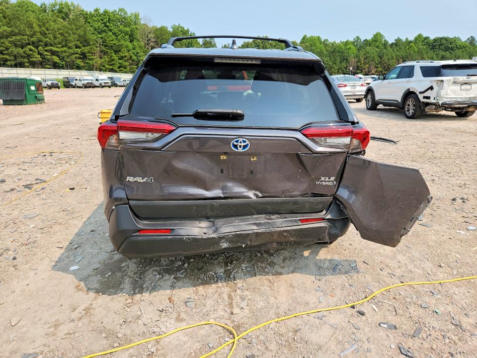 Photo 6 from auction – 2023 TOYOTA RAV4 HYBRID with VIN JTMRWRFV5PD188093
