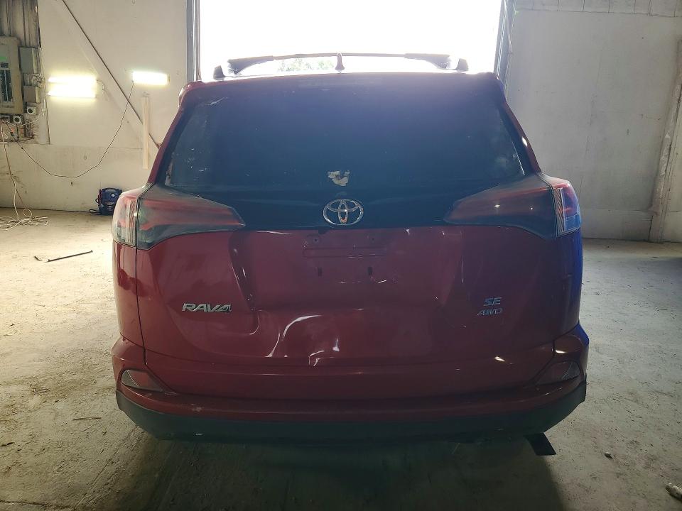 Photo 6 from auction – 2017 TOYOTA RAV4 with VIN 2T3JFREV6HW682367