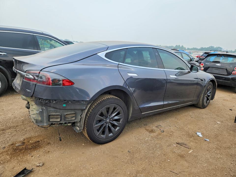 Photo 3 from auction – 2018 TESLA MODEL S with VIN 5YJSA1E27JF298815