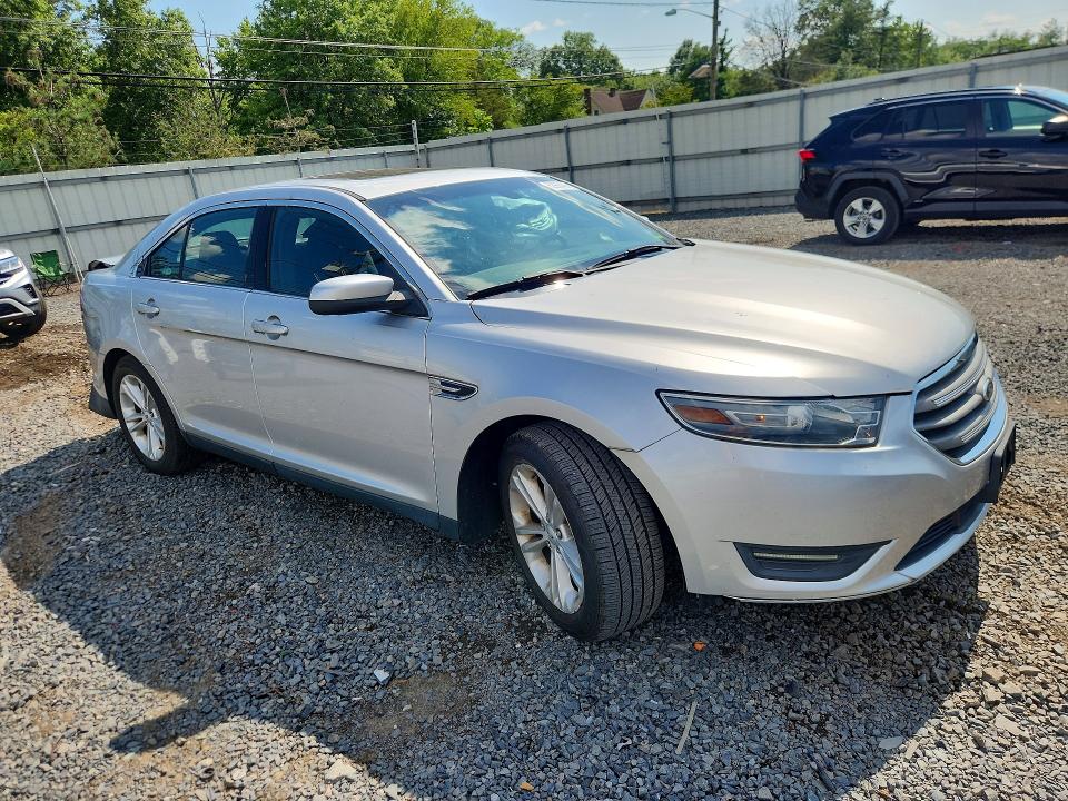 Photo 4 from auction – 2013 FORD TAURUS with VIN 1FAHP2H86DG108937