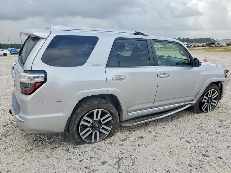 Photo 3 from auction – 2014 TOYOTA 4RUNNER with VIN JTEZU5JR7E5068758