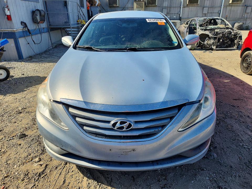 Photo 5 from auction – 2014 HYUNDAI SONATA with VIN 5NPEB4AC6EH816379