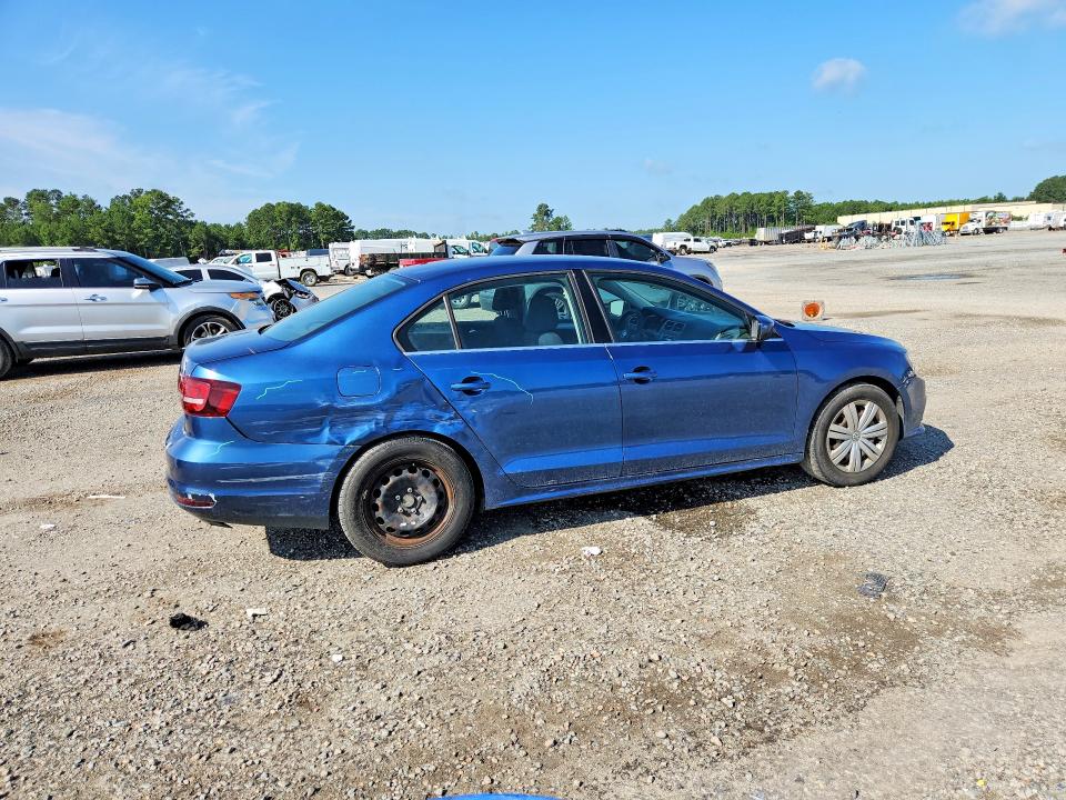 Photo 3 from auction – 2017 VOLKSWAGEN JETTA with VIN 3VW2B7AJ2HM345636