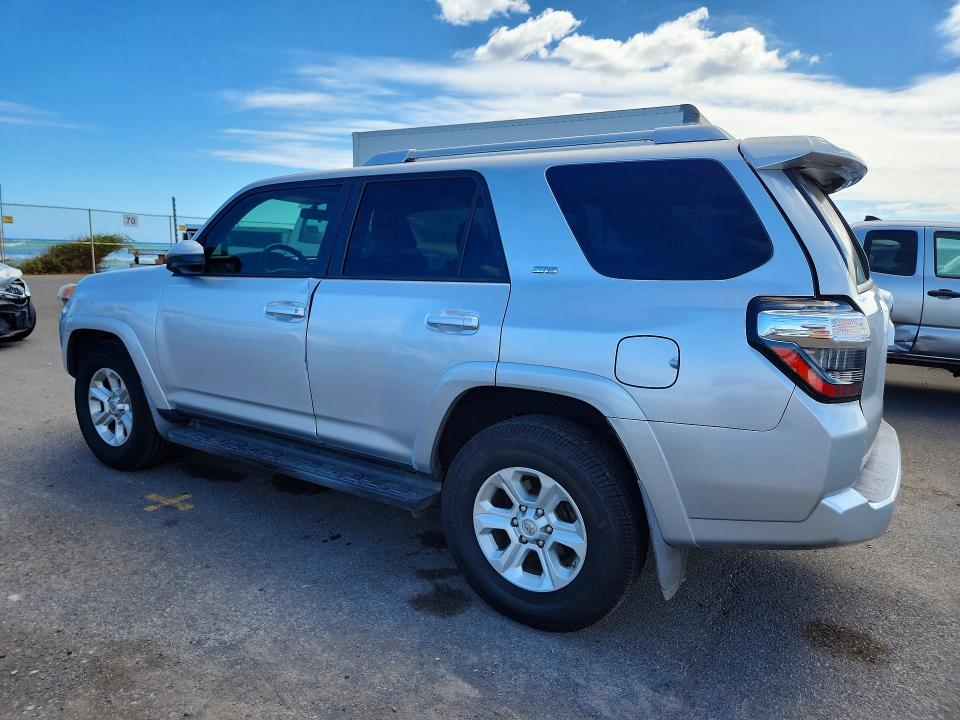 Фото 2 с аукциона – 2016 TOYOTA 4RUNNER с VIN JTEZU5JR2G5133437