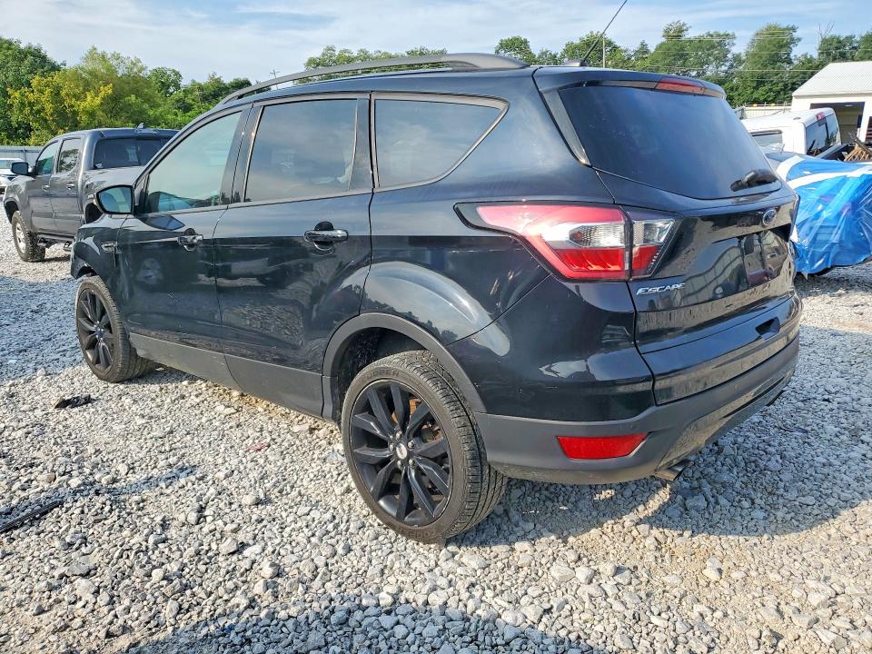Photo 2 from auction – 2017 FORD ESCAPE with VIN 1FMCU0JD0HUD21166