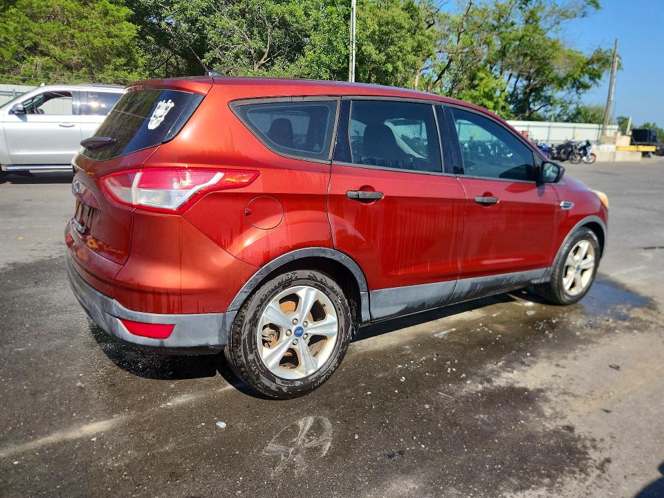 Photo 3 from auction – 2015 FORD ESCAPE with VIN 1FMCU0F74FUB56545
