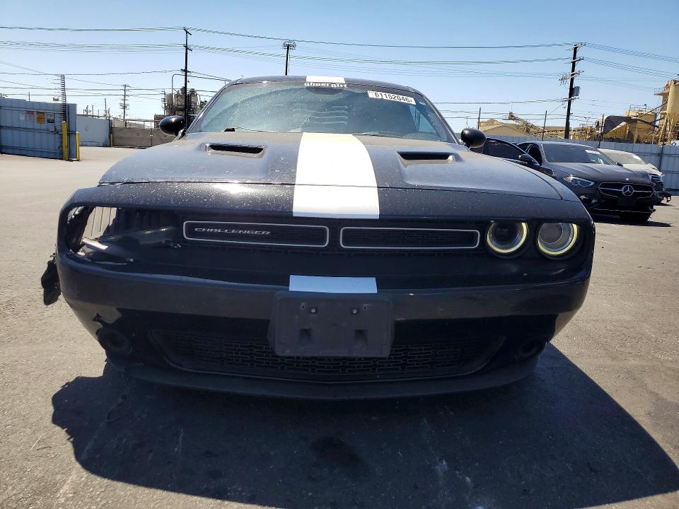 Photo 5 from auction – 2016 DODGE CHALLENGER with VIN 2C3CDZAGXGH236604