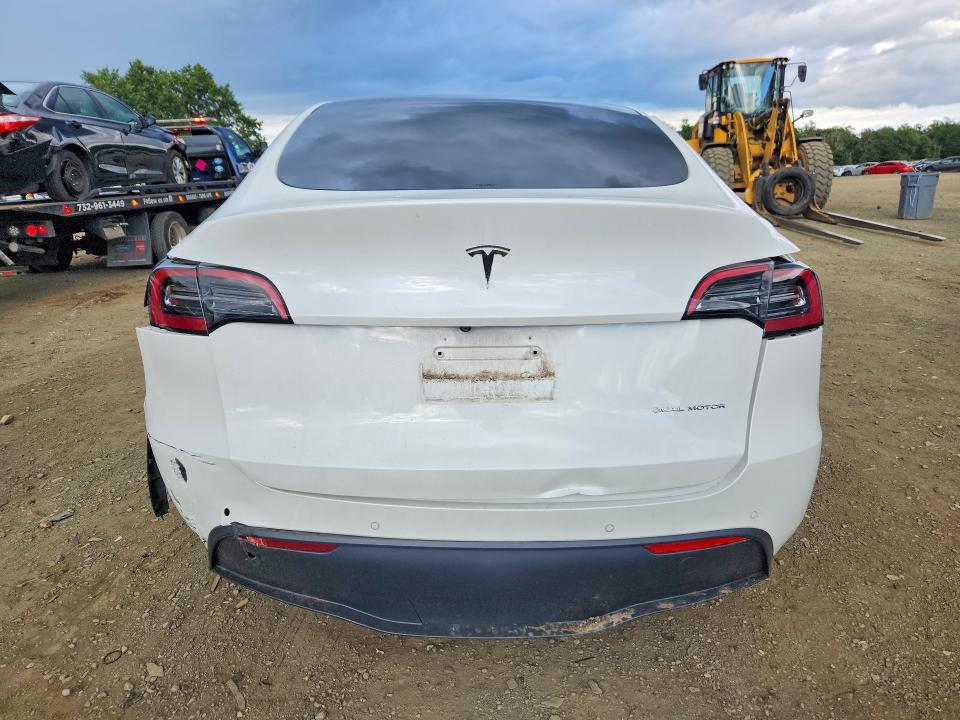 Photo 6 from auction – 2022 TESLA MODEL Y with VIN 7SAYGDEE7NF436995