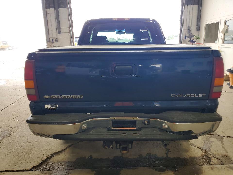 Photo 6 from auction – 2000 CHEVROLET SILVERADO with VIN 1GCEK19T0YZ193101