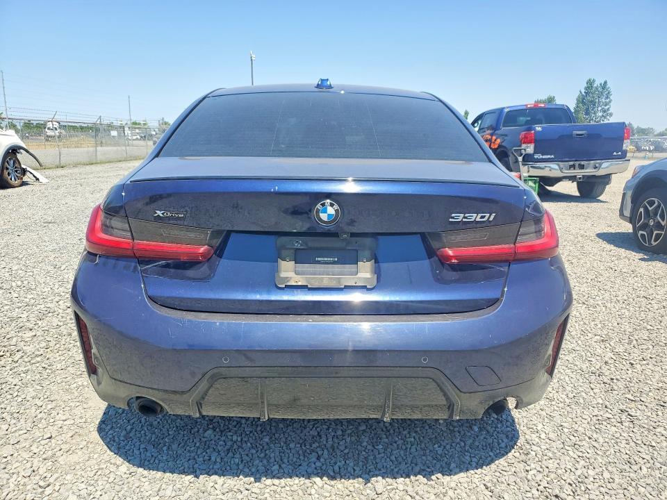 Photo 6 from auction – 2023 BMW 330XI with VIN 3MW89FF04P8C84653