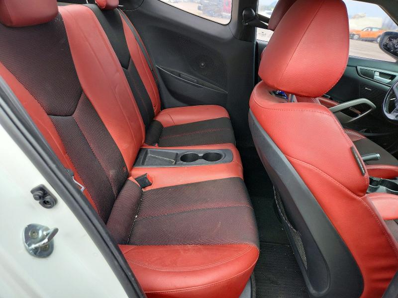 Photo 10 from auction – 2015 HYUNDAI VELOSTER with VIN KMHTC6AE5FU235167
