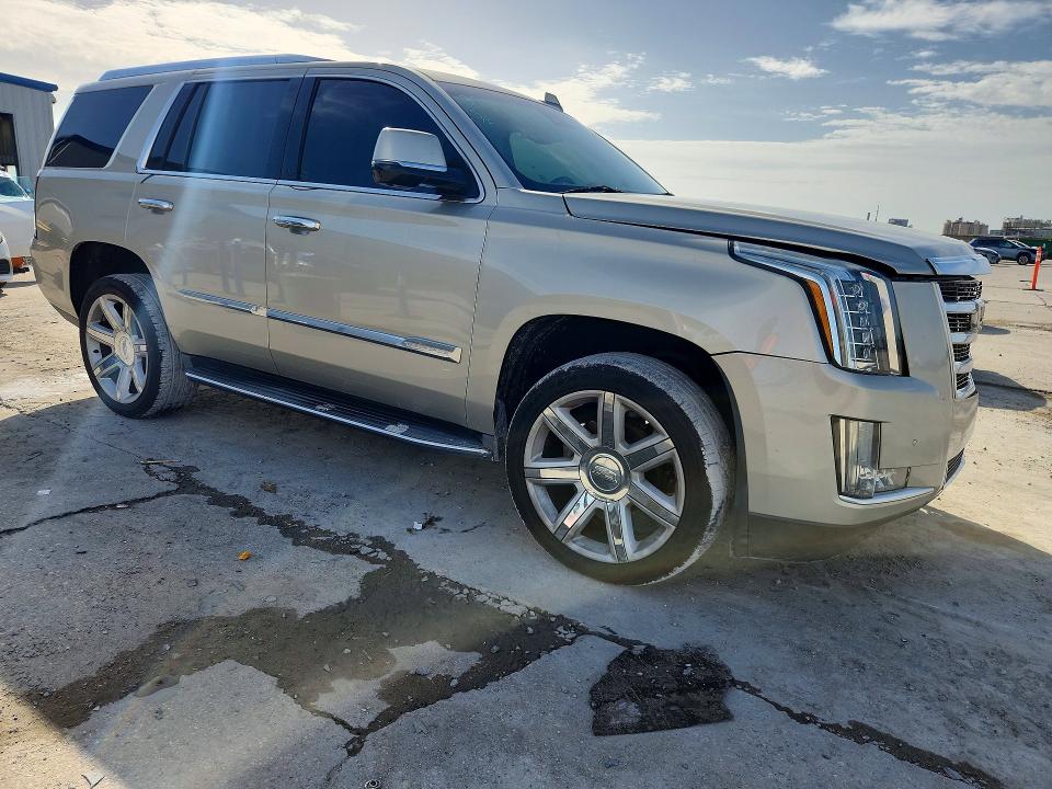 Photo 4 from auction – 2016 CADILLAC ESCALADE with VIN 1GYS3BKJ3GR205944