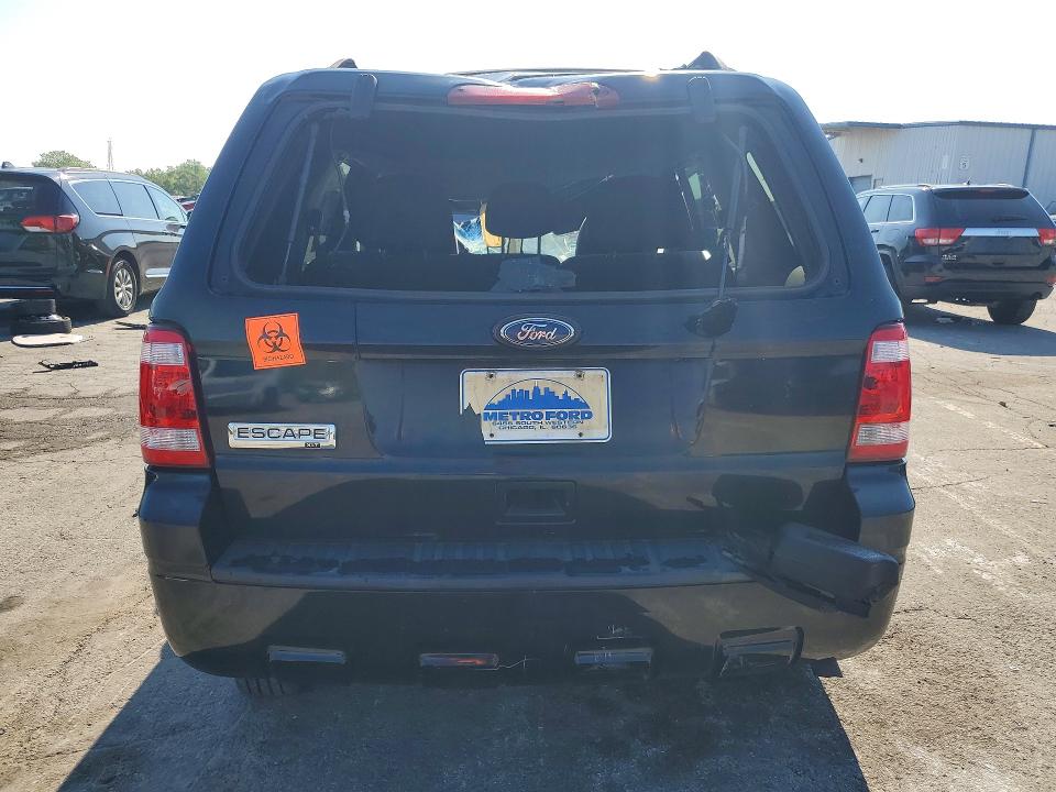 Photo 6 from auction – 2011 FORD ESCAPE with VIN 1FMCU0D73BKA12915