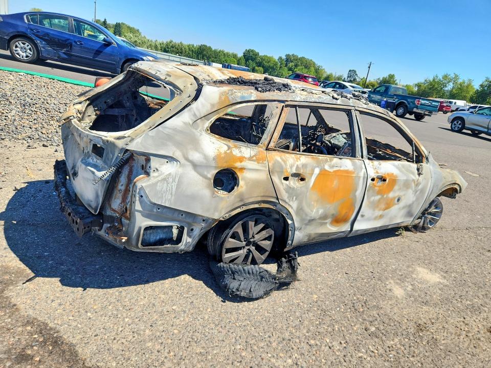 Photo 3 from auction – 2020 SUBARU OUTBACK with VIN 4S4BTAEC5L3168062