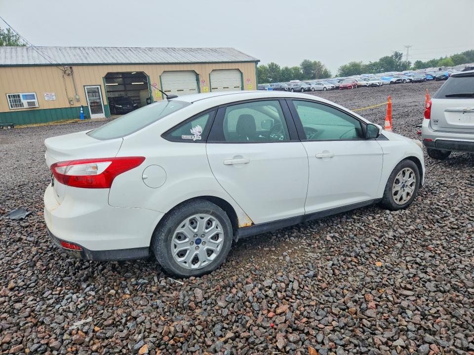 Photo 3 from auction – 2012 FORD FOCUS with VIN 1FAHP3F21CL289276