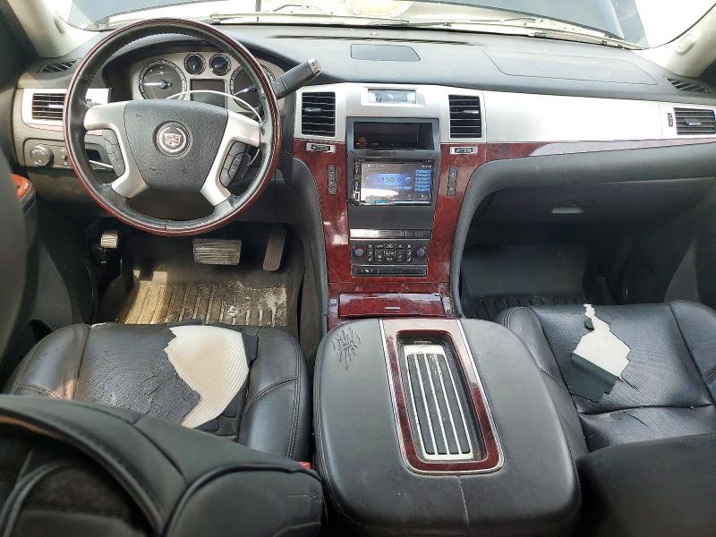 Photo 8 from auction – 2013 CADILLAC ESCALADE with VIN 1GYS4HEF0DR110230