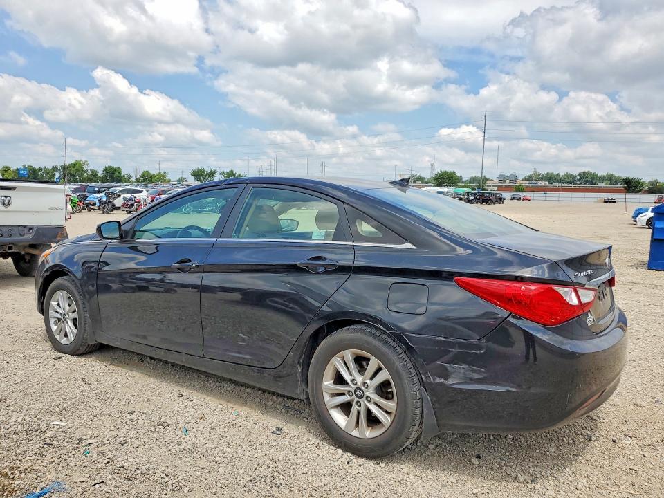 Photo 2 from auction – 2013 HYUNDAI SONATA with VIN 5NPEC4AC3DH773473