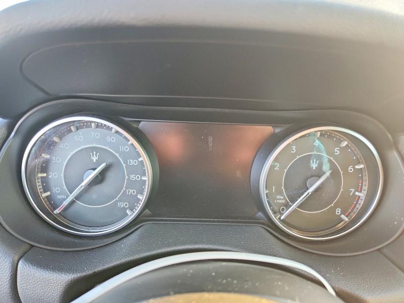 Photo 9 from auction – 2023 MASERATI LEVANTE with VIN ZN661YUM3PX418605