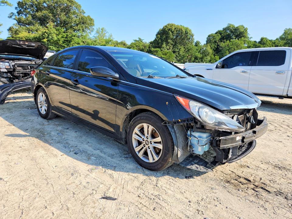 Photo 4 from auction – 2012 HYUNDAI SONATA with VIN 5NPEB4AC9CH439642