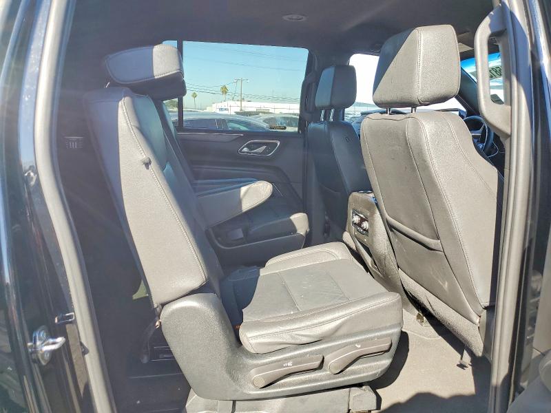 Photo 11 from auction – 2023 CHEVROLET SUBURBAN with VIN 1GNSCCKD7PR368612