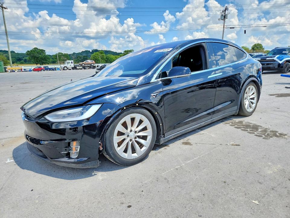 TESLA MODEL X 2017 with VIN 5YJXCBE26HF049096 - Photo from auction