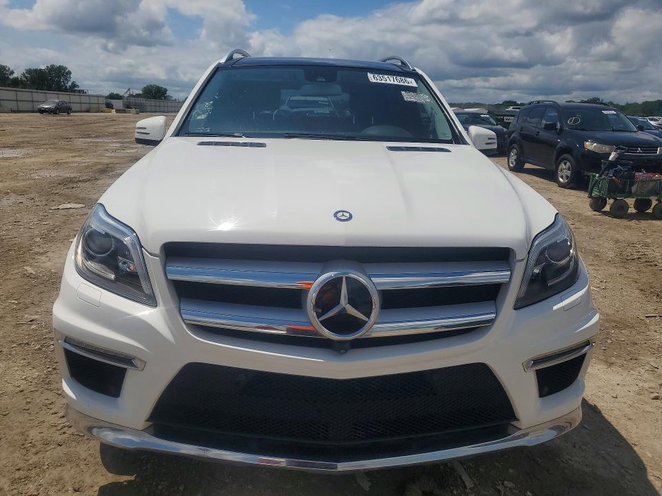 Photo 5 from auction – 2015 MERCEDES-BENZ GL with VIN 4JGDF7DE0FA448347