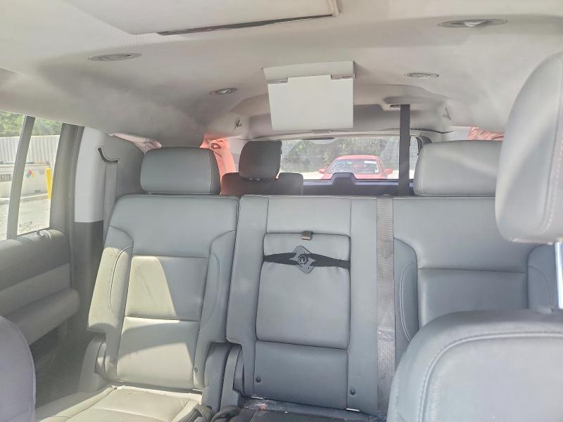 Photo 10 from auction – 2016 CHEVROLET SUBURBAN with VIN 1GNSCHKC1GR321905