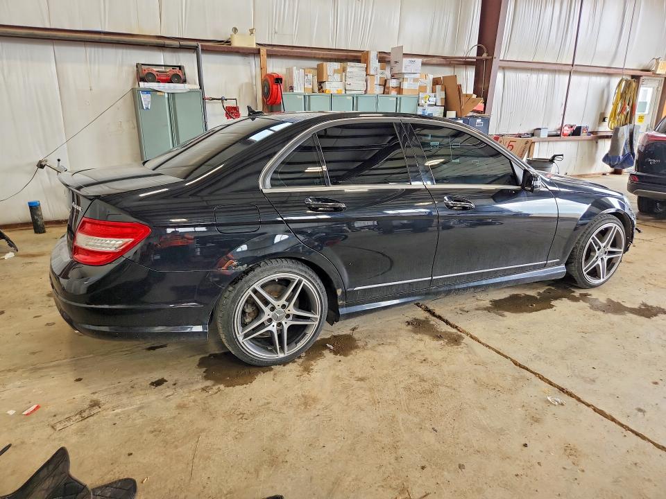Photo 3 from auction – 2010 MERCEDES-BENZ C with VIN WDDGF8HB5AF508034