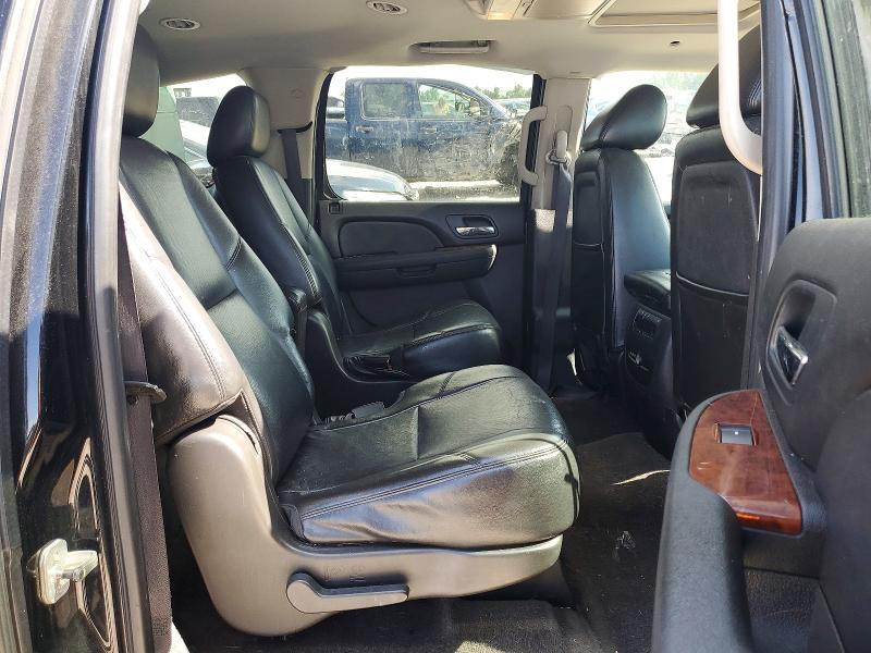 Photo 11 from auction – 2011 CHEVROLET SUBURBAN with VIN 1GNSKKE39BR145643