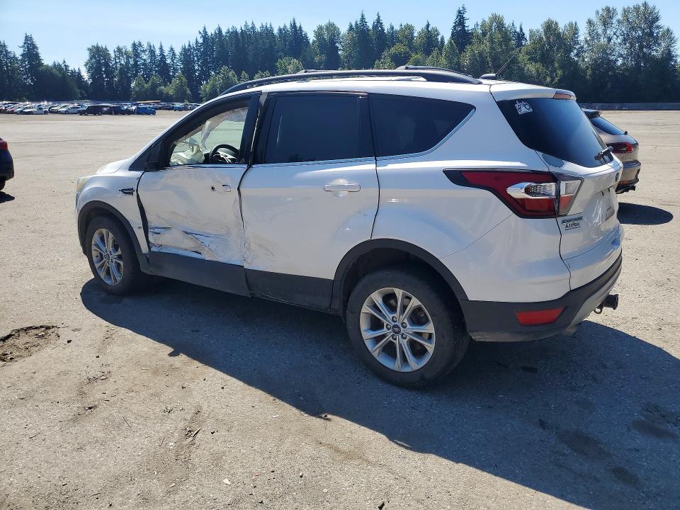 Photo 2 from auction – 2017 FORD ESCAPE with VIN 1FMCU9G90HUA05239