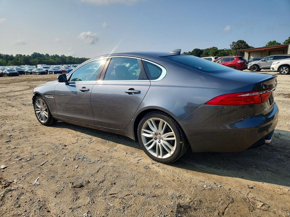 Photo 2 from auction – 2017 JAGUAR XF with VIN SAJBK4BV5HCY28429