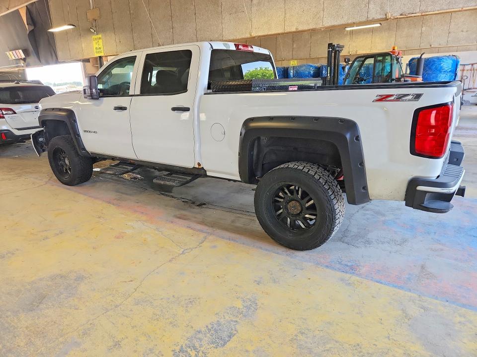 Photo 2 from auction – 2015 CHEVROLET SILVERADO with VIN 1GC1KVE89FF106933