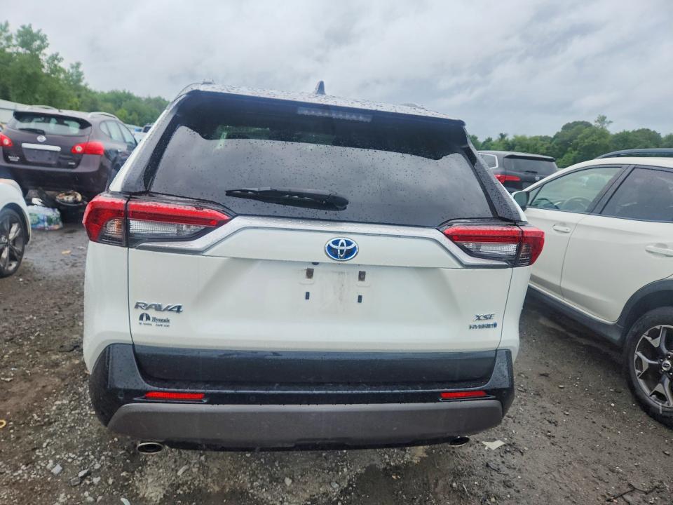 Zdjęcie 6 z aukcji – 2021 TOYOTA RAV4 z VIN JTME6RFV1MD511937