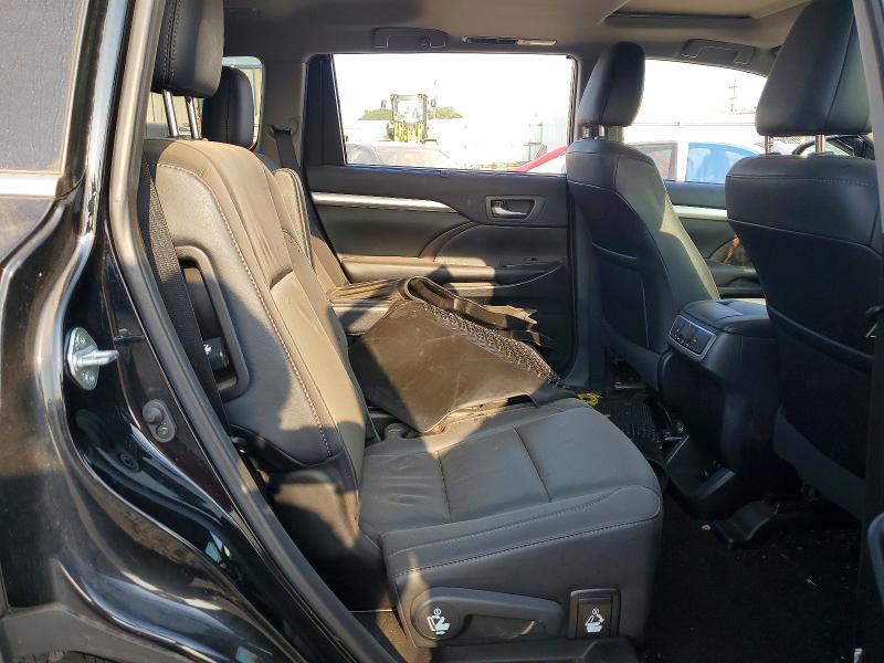 Photo 11 from auction – 2019 TOYOTA HIGHLANDER with VIN 5TDJZRFH6KS611629