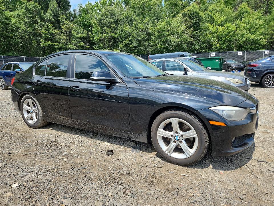 Photo 4 from auction – 2017 BMW 328 with VIN WBA3D5C53FK290864