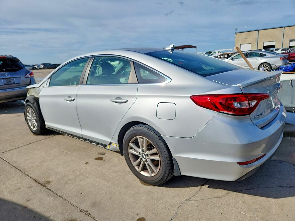 Photo 2 from auction – 2016 HYUNDAI SONATA with VIN 5NPE24AF9GH326595