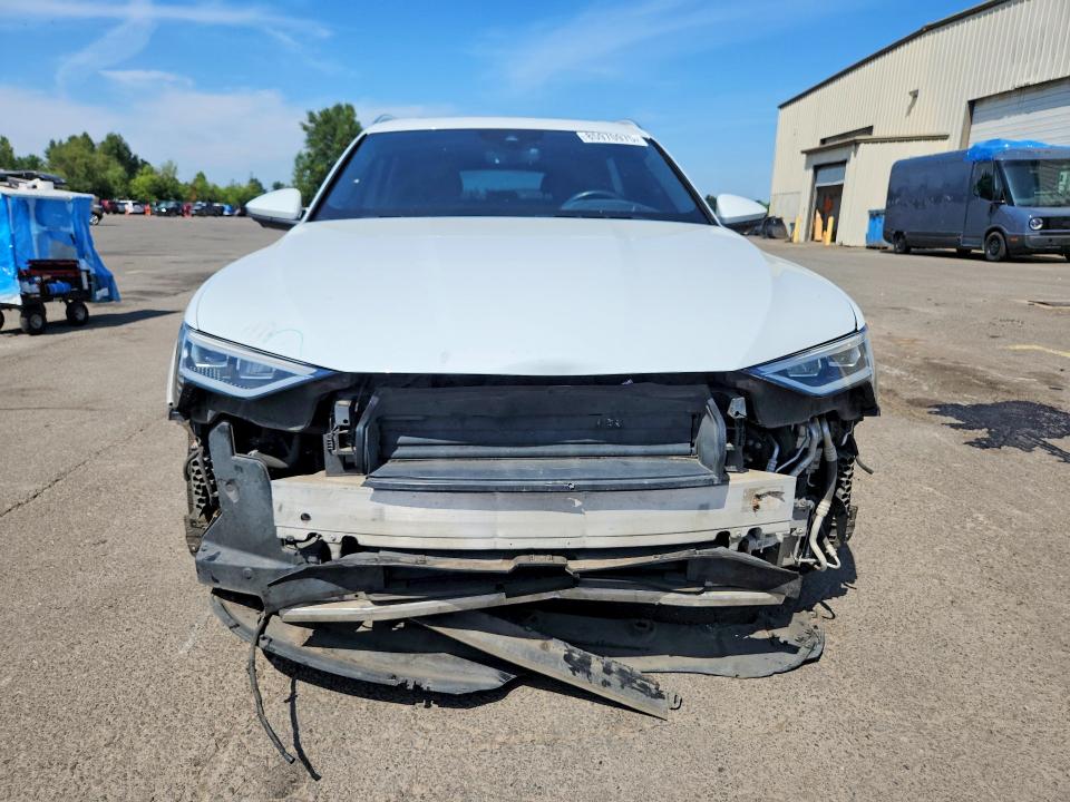 صورة رقم 5 من المزاد - 2019 AUDI E-TRON مع VIN WA1VABGE0KB020797