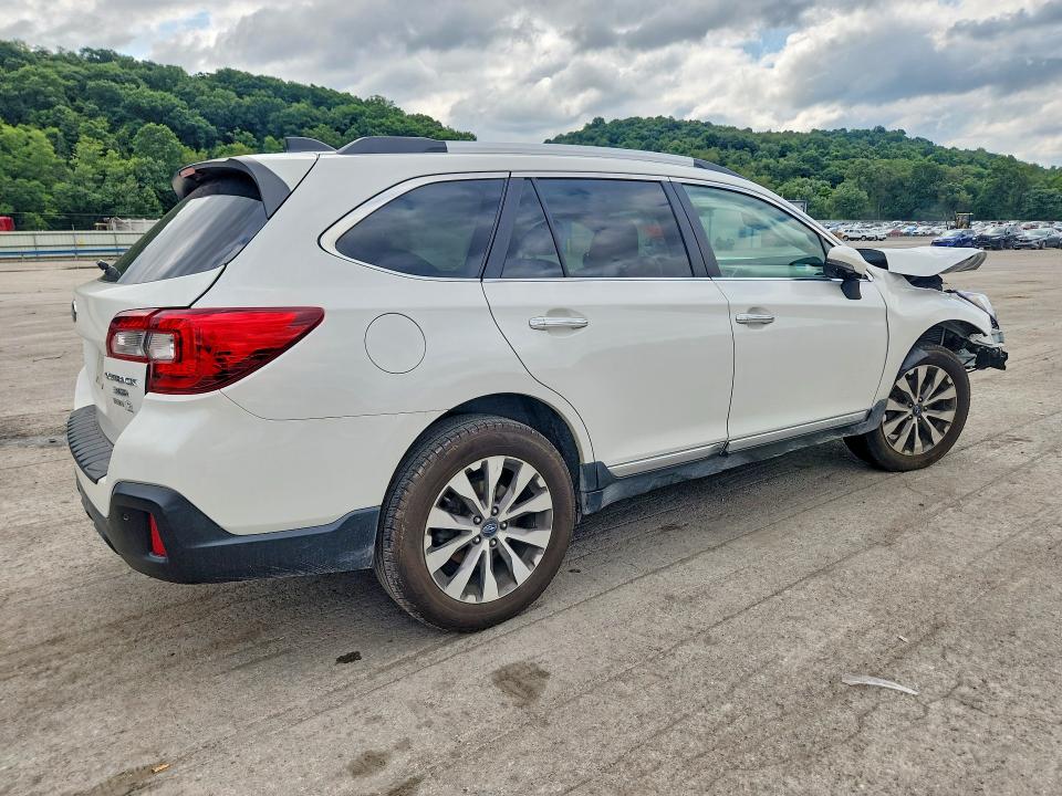 Photo 3 from auction – 2019 SUBARU OUTBACK with VIN 4S4BSETC9K3342906