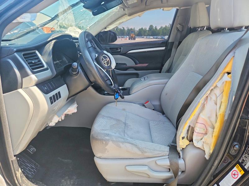 Photo 7 from auction – 2017 TOYOTA HIGHLANDER with VIN 5TDZARFH2HS031975