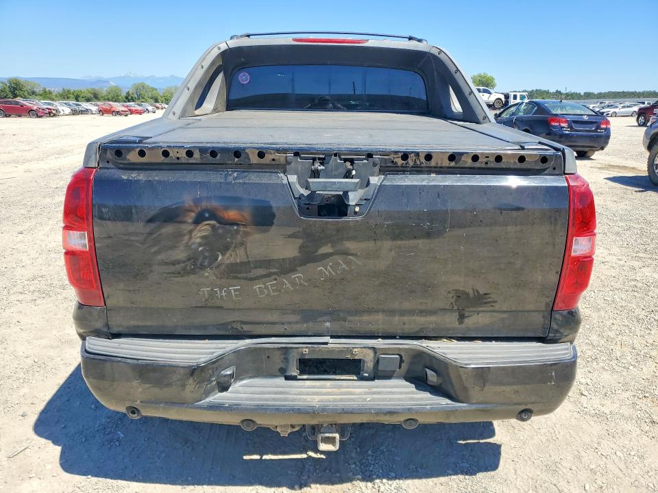 Photo 6 from auction – 2011 CHEVROLET AVALANCHE with VIN 3GNTKGE3XBG110353
