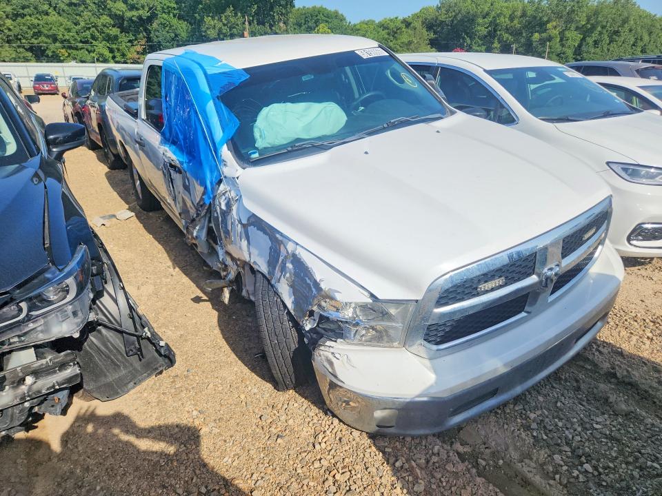 Photo 4 from auction – 2023 RAM 1500 CLASSIC with VIN 1C6RR7ST9PS531460