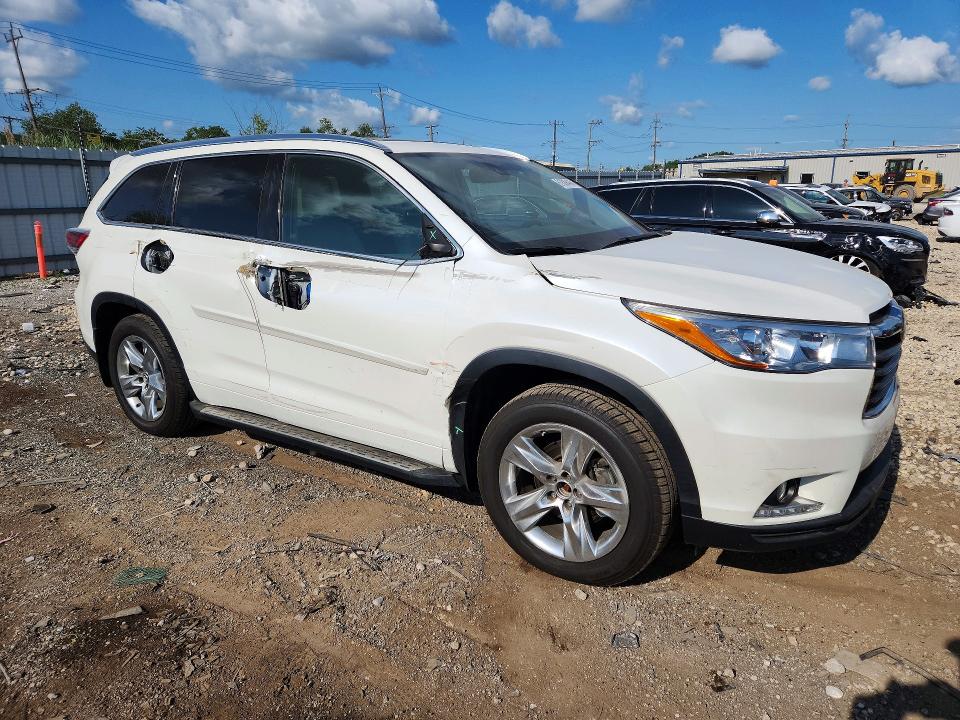 Photo 4 from auction – 2016 TOYOTA HIGHLANDER with VIN 5TDDKRFH9GS340252