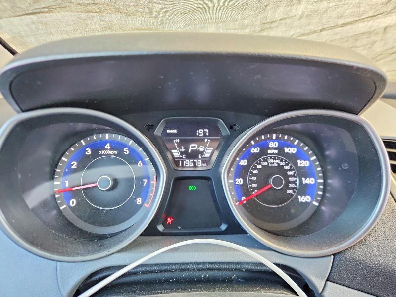 Photo 9 from auction – 2016 HYUNDAI ELANTRA with VIN 5NPDH4AE0GH711979