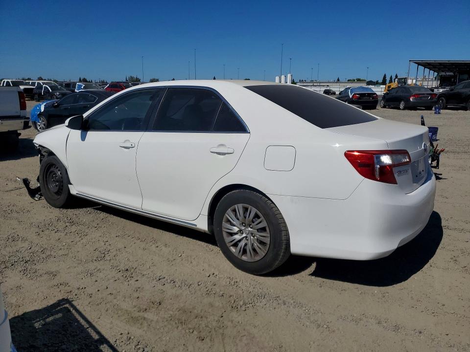 Photo 2 from auction – 2014 TOYOTA CAMRY with VIN 4T4BF1FK9ER422887