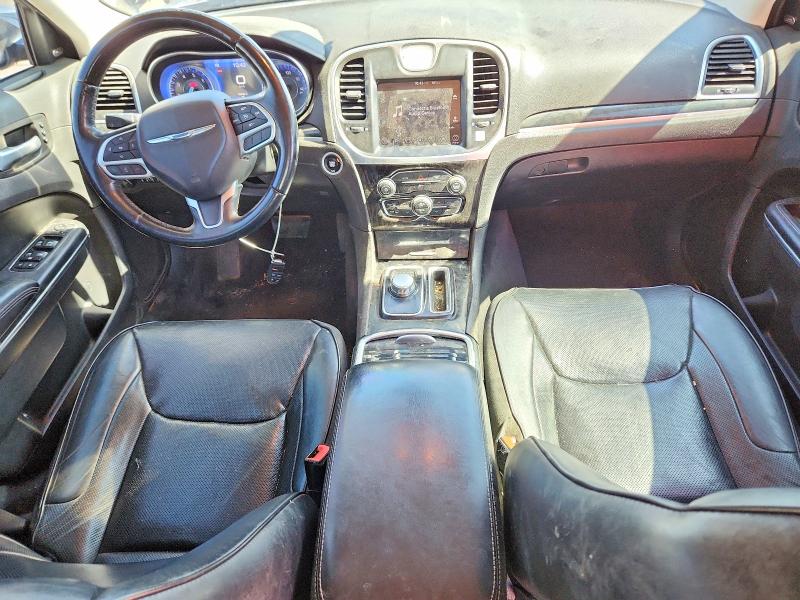 Photo 8 from auction – 2017 CHRYSLER 300C with VIN 2C3CCAKG0HH566613