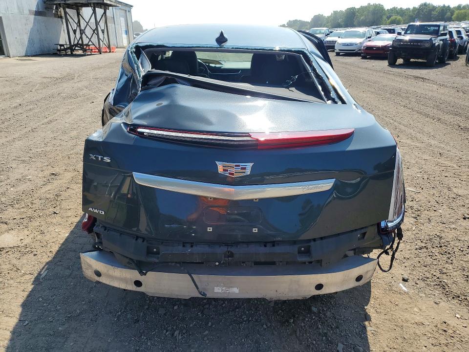 Photo 6 from auction – 2017 CADILLAC XTS with VIN 2G61N5S31H9150598