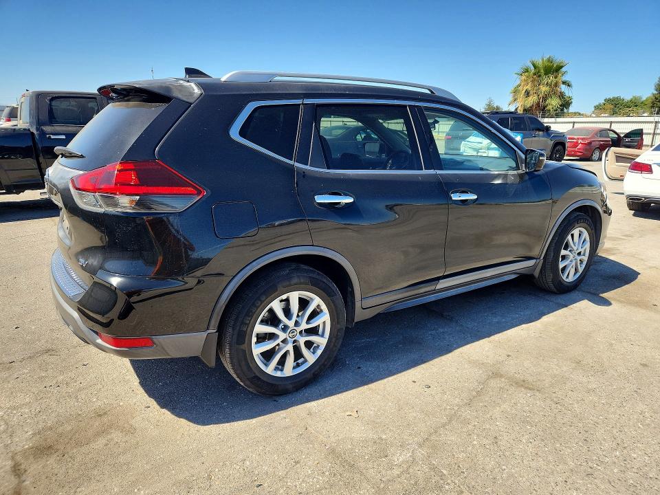 Photo 3 from auction – 2018 NISSAN ROGUE with VIN KNMAT2MT5JP593438