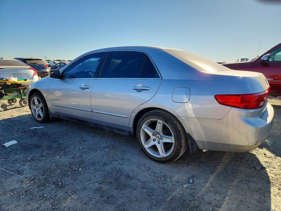 Photo 2 from auction – 2005 HONDA ACCORD with VIN 1HGCM66375A015264